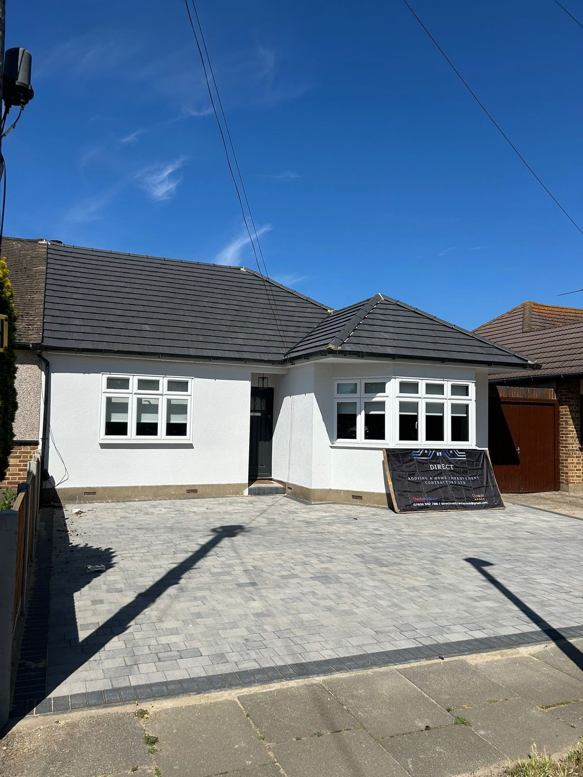 Bungalow with a newly fitted roof and block-paved driveway